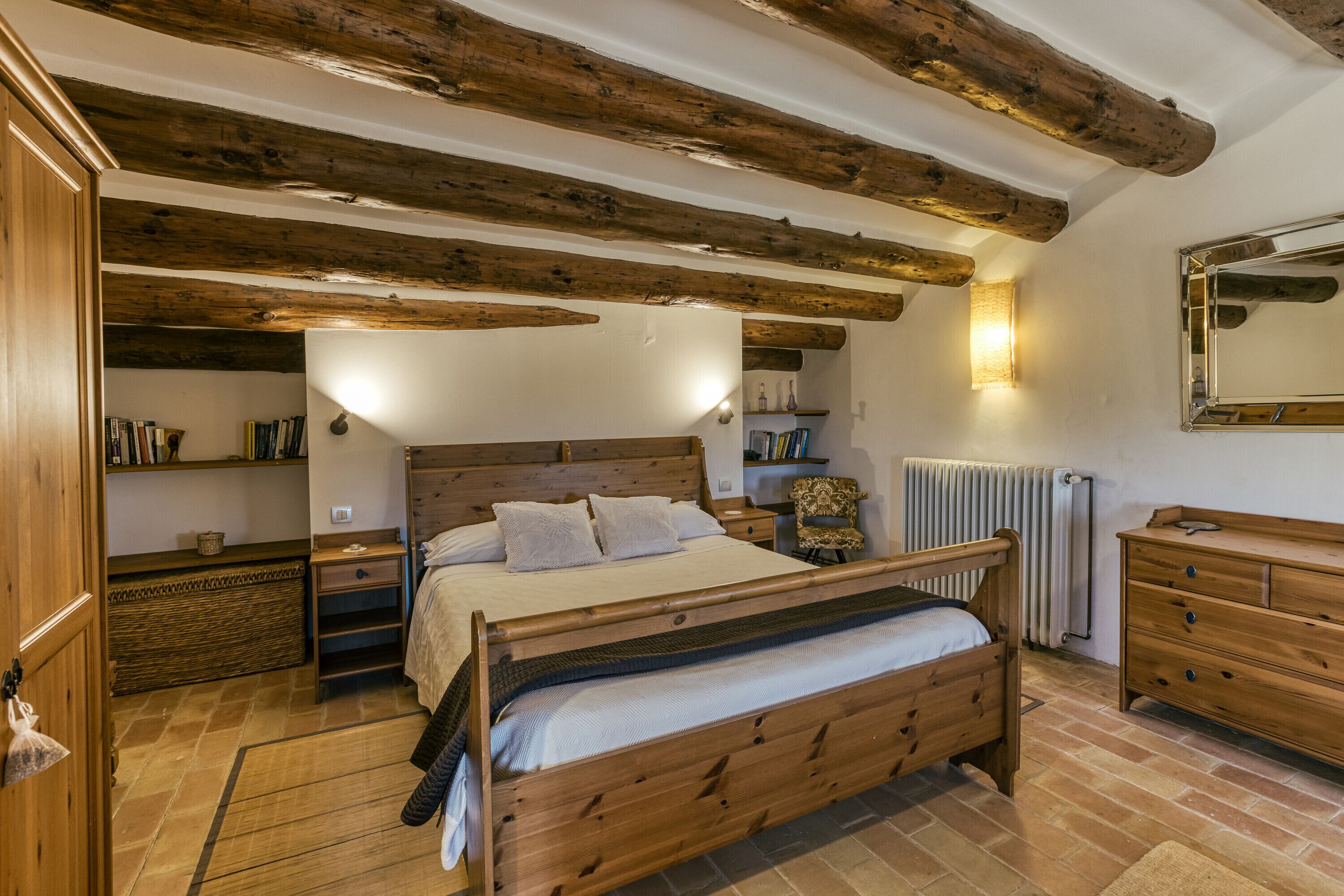 6 chambres, fer et planche à repasser, Wi-Fi gratuit, draps fournis