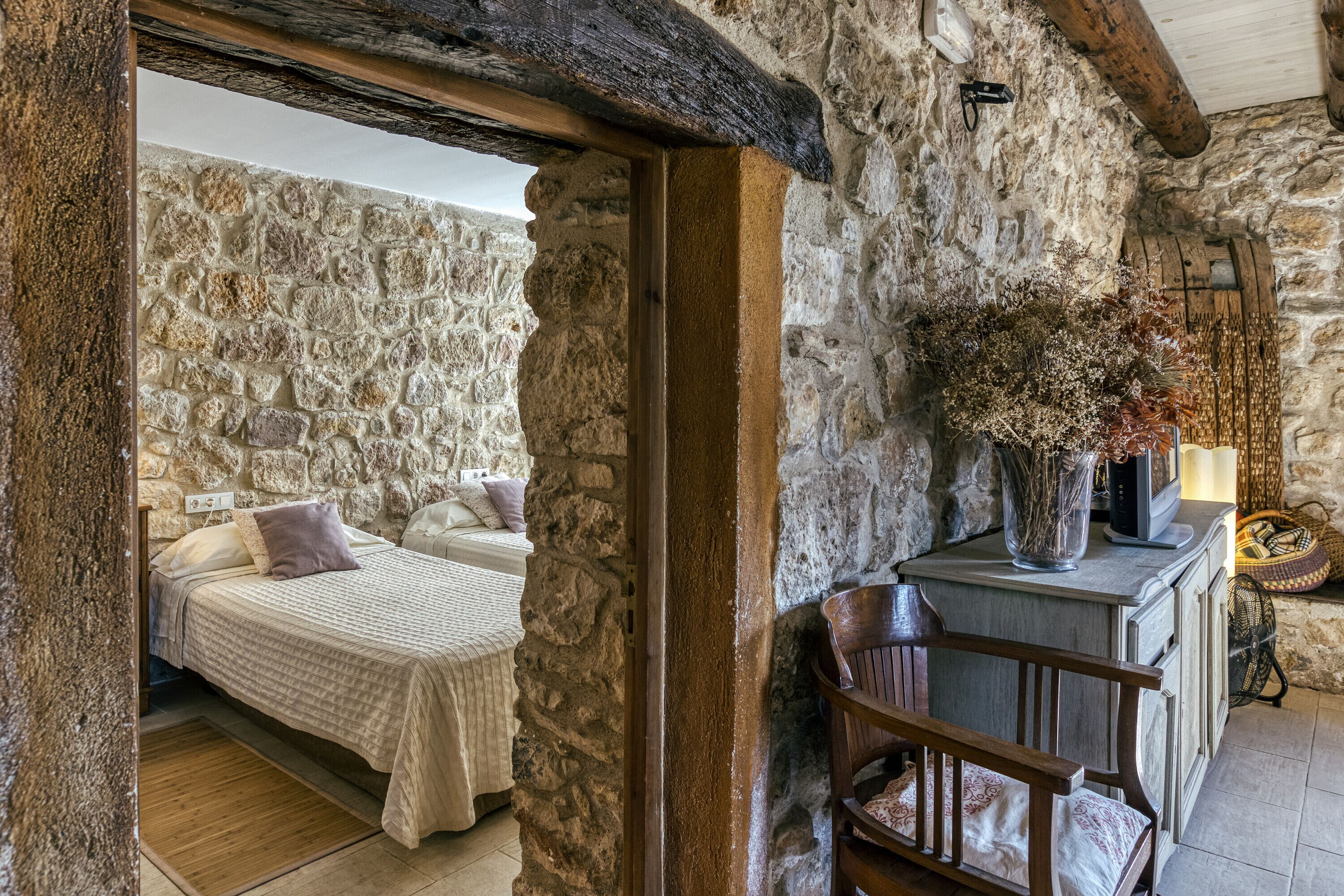 6 Schlafzimmer, Bügeleisen/Bügelbrett, kostenloses WLAN, Bettwäsche