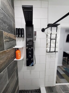 Hair dryer, towels, soap, shampoo - Fountain Square Dream Dwelling - Sleeps 8, Near Downtown, Stadiums & Nightlife.  (Indianapolis)
