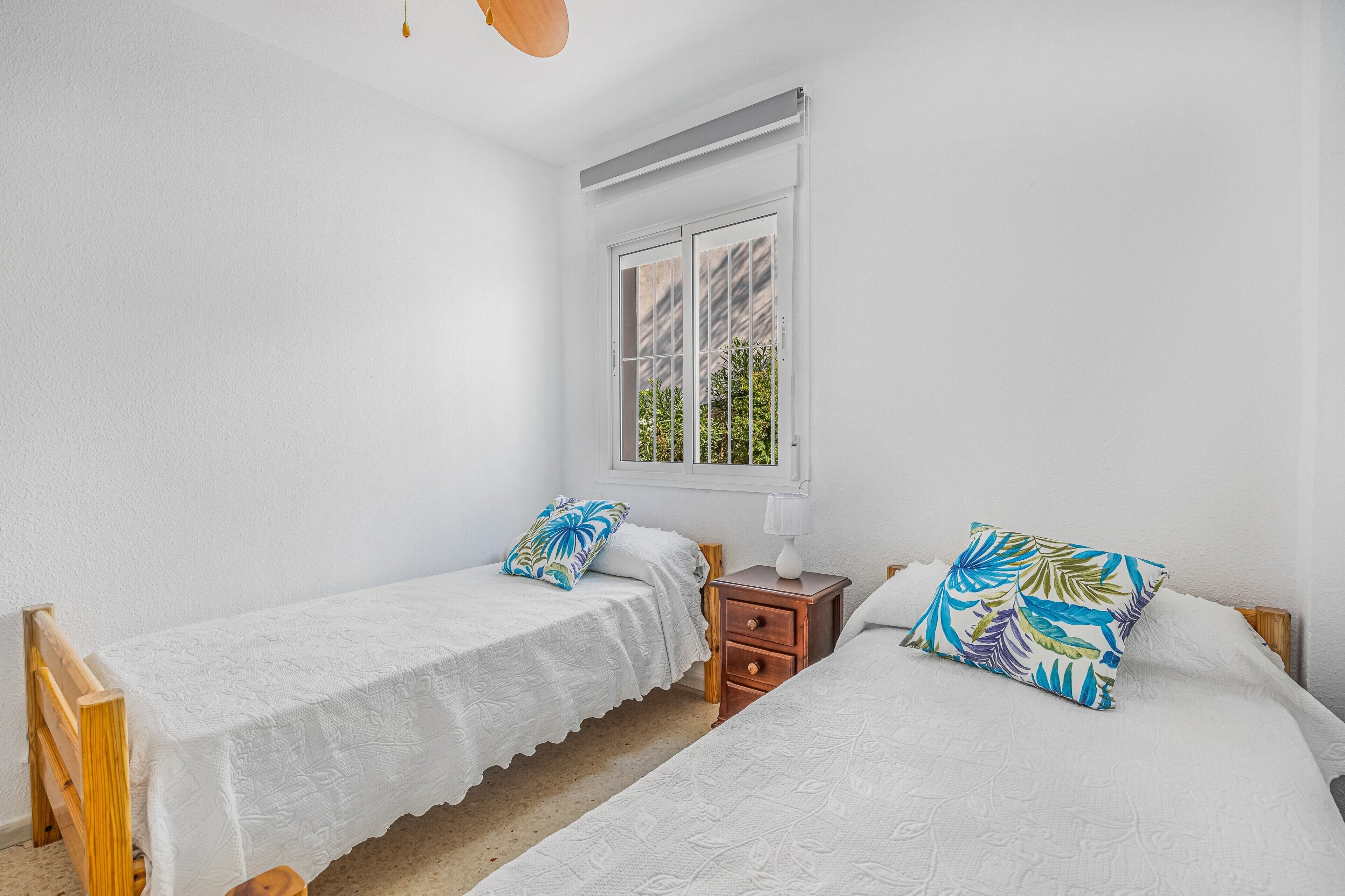 3 chambres, fer et planche à repasser, Wi-Fi, draps fournis