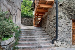 Property grounds - Chalet 'Bio Maso Nido Verde' with Mountain View and Balcony (Frassilongo)