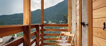 Chalet 'Bio Maso Nido Verde' with Mountain View, Balcony and Wi-Fi