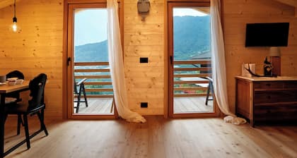 Chalet 'Bio Maso Nido Verde' mit Bergblick und Balkon