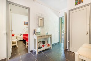 3 bedrooms, iron/ironing board, free WiFi, bed sheets - Holiday Home 'Maison Avec Piscine En Catalogne' with Mountain View, Wi-Fi and Air Conditioning (ARAMUNT)