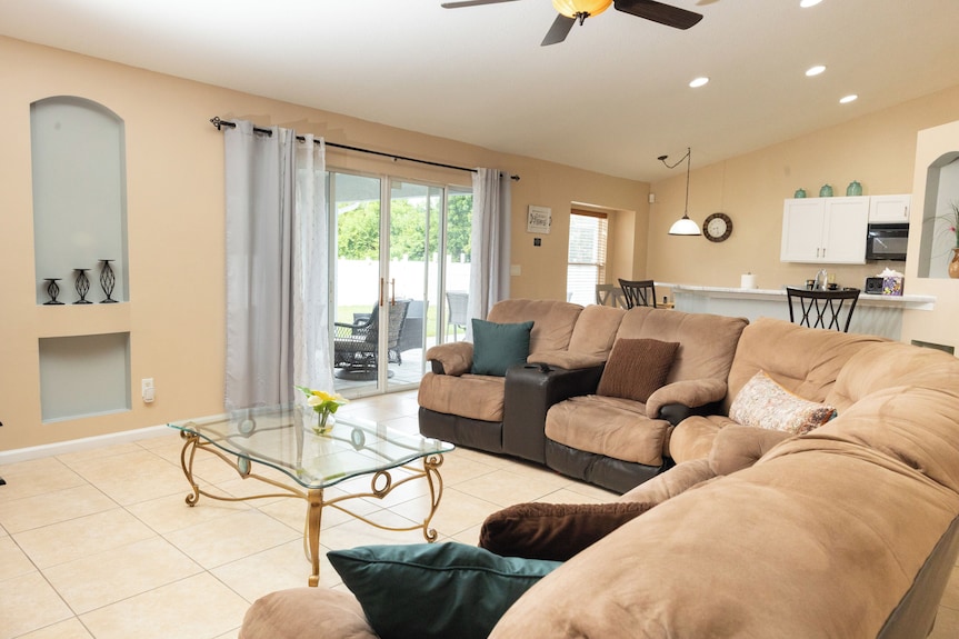 Cozy 4-bedroom House In Charming Port St. Lucie With Ac, Wifi - 포트 St. 루시
