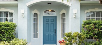 Cozy 4-bedroom house in charming Port St. Lucie with AC, WiFi