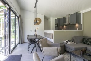 Chalet | Living room - Air-conditioned Chalet Near Eindhoven (Mierlo)