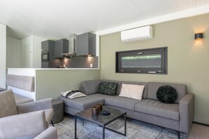 Chalet | Living room - Air-conditioned Chalet Near Eindhoven (Mierlo)