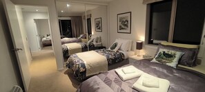 舒适独立别墅, 多张床, 私人浴室, 花园景观 | 2 多间卧室、免费 WiFi、床单