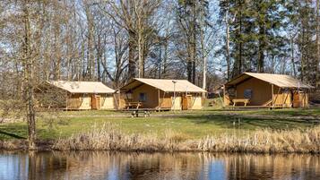 Tent | Exterior