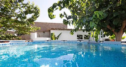 Country House 'Cal Peret Miquelet' with Mountain View, Private Pool and Wi-Fi