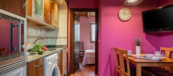 Country House 'Apartamento Rosa' with Shared Garden