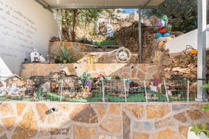 Children’s area - Holiday Home 'Casa Ratón Perez' with Private Terrace, Wi-Fi and Air Conditioning (Navarrés)