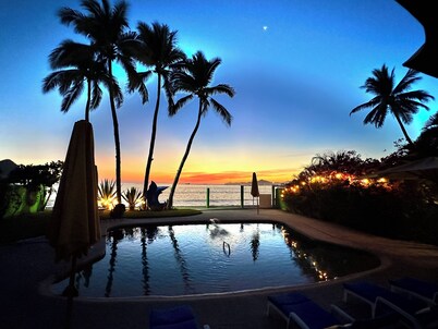 Beautiful Beach Villa in Manzinillo Colima with 5 king Bedrooms & Seven Bathroom