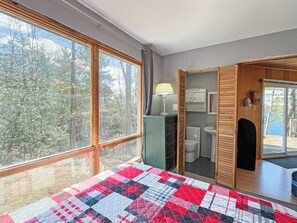 3 soverom, strykejern/-brett, wi-fi og sengetøy