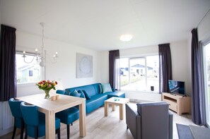 Chalet | Dining - Nice Chalet With Dishwasher, Near the Veluwemeer (Nijkerk)