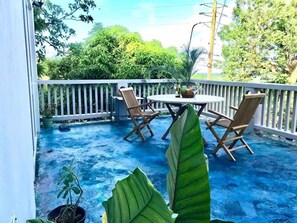 Outdoor dining - 2-bedroom villa in amazing Cap Estate with WiFi, AC and all the comfort you need (Gros Islet)