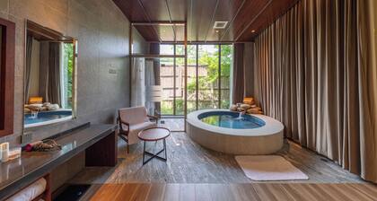 Hyakumangoku Onsen Hotel - Free Shuttle Service to Shanghai Disneyland