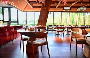 Restaurant - Hyakumangoku Onsen Hotel - Free Shuttle Service to Shanghai Disneyland (Shanghai)