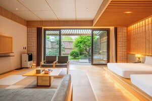 Courtyard Twin Room | Down comforters, free minibar items, individually decorated