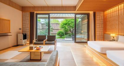 Hyakumangoku Onsen Hotel - Free Shuttle Service to Shanghai Disneyland