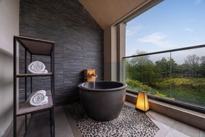 Duplex King Room | Terrace/patio - Hyakumangoku Onsen Hotel - Free Shuttle Service to Shanghai Disneyland (Shanghai)