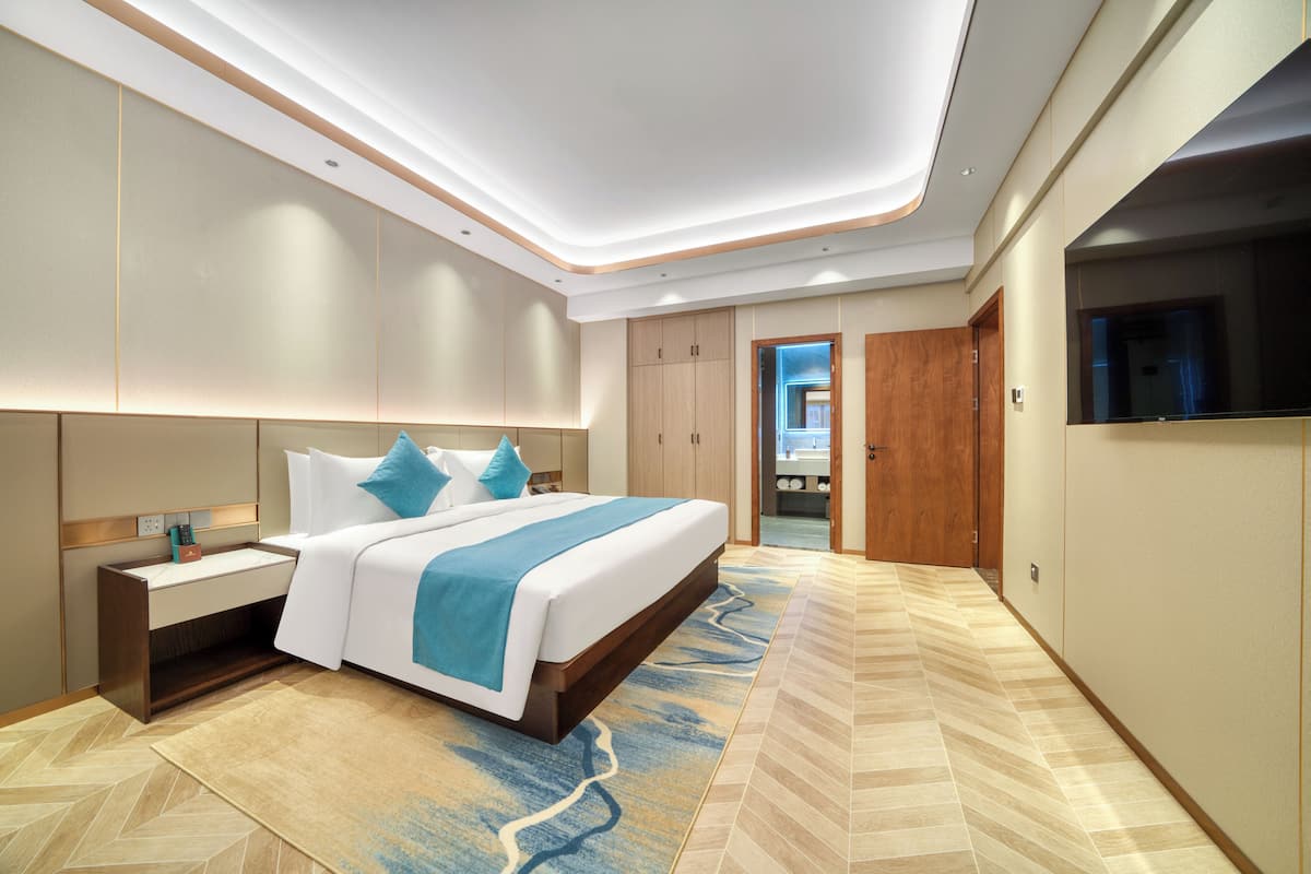 Suite – deluxe | Minibar, skrivebord, skrivebord for bærbar PC og lydisolert