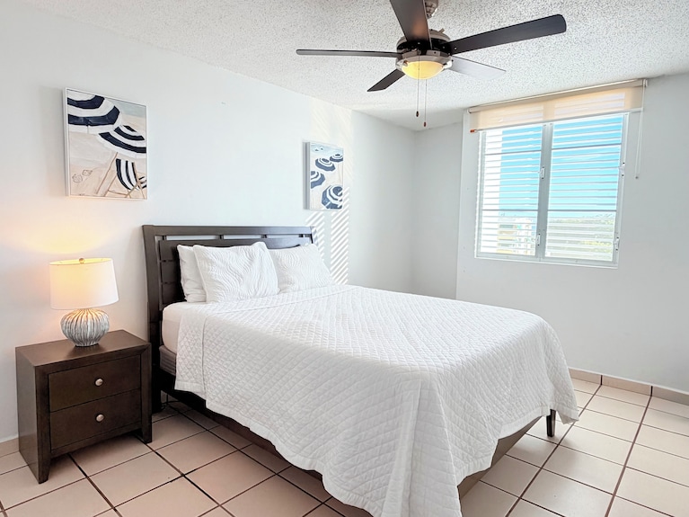 La Parguera Ocean-view: W/ 2br, Pool, Wifi & Coffee! - Lajas