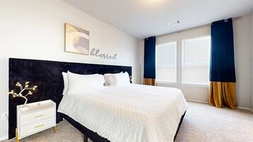 3 chambres, coffres-forts dans les chambres, fer et planche Ă  repasser