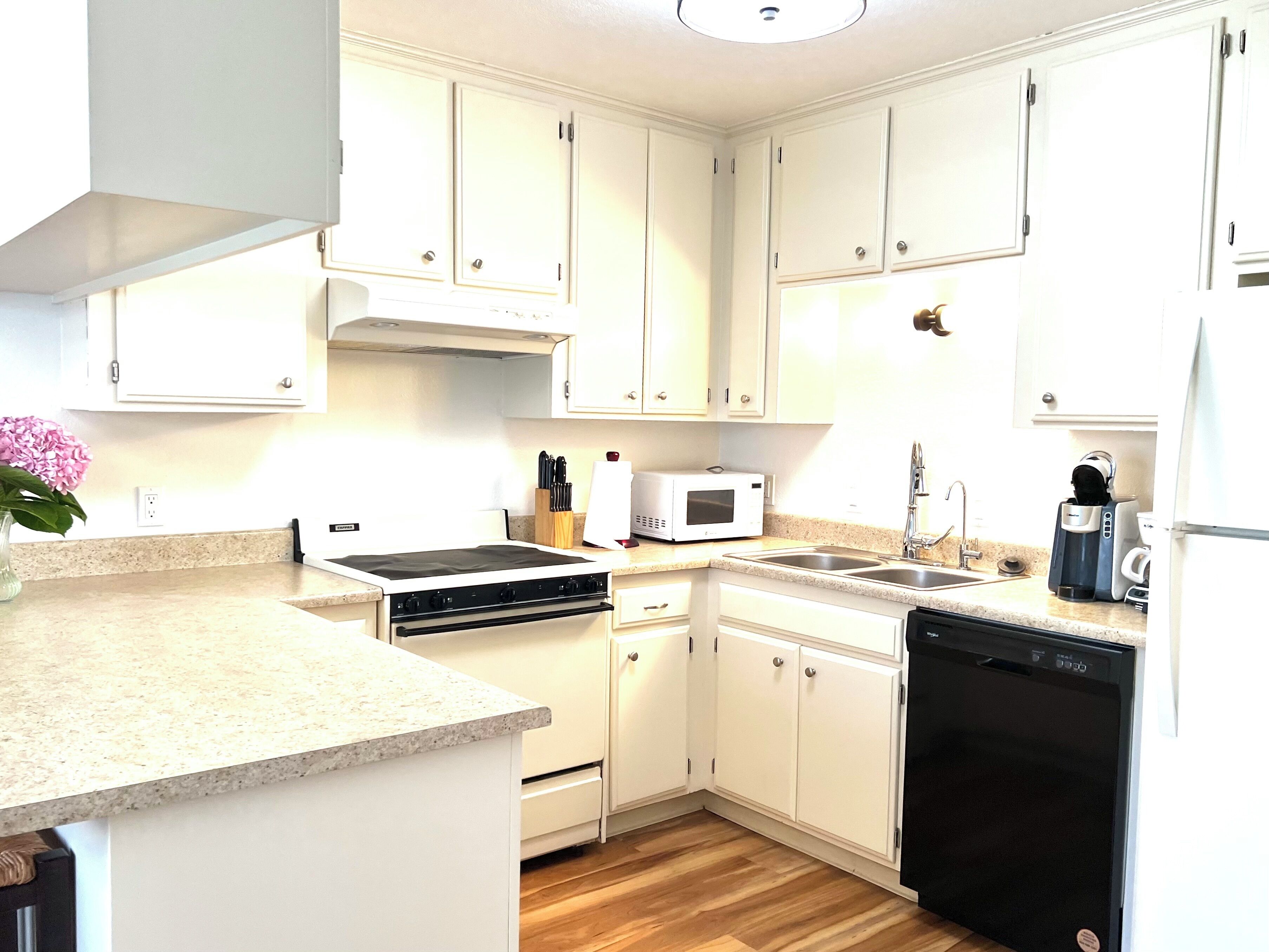 2-bedroom house in Healdsburg 10mins walking distance to the Plaza
