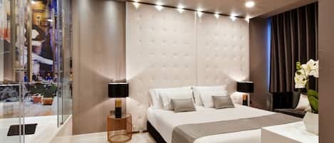 2 bedrooms, bed sheets