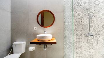 Shower, rainfall showerhead, towels, soap
