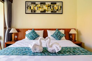 Desk, laptop workspace - Sayana Bali (Gianyar)