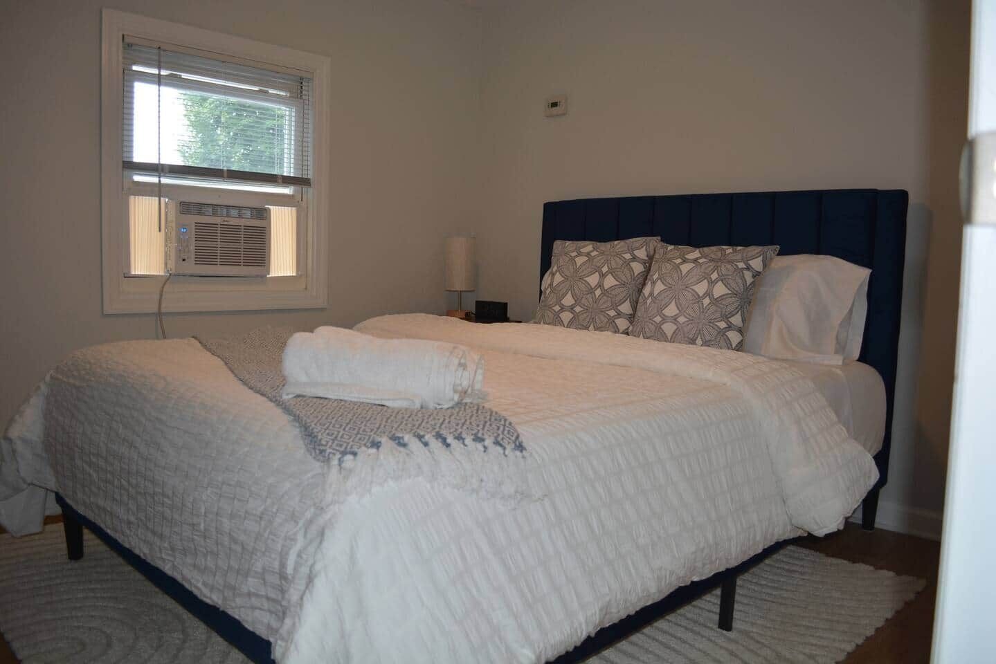 3 soverom, safe på rommet, skrivebord og strykejern/-brett