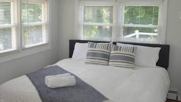 3 soverom, safe på rommet, skrivebord og strykejern/-brett