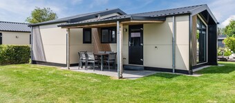Giethoorn Lakehouse Retreat