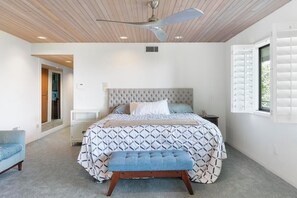 4 habitaciones, escritorio, tabla de planchar con plancha y wifi 