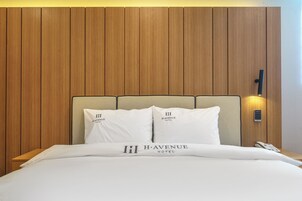 Executive Double Room, City View | Premium bedding, down comforters, memory foam beds