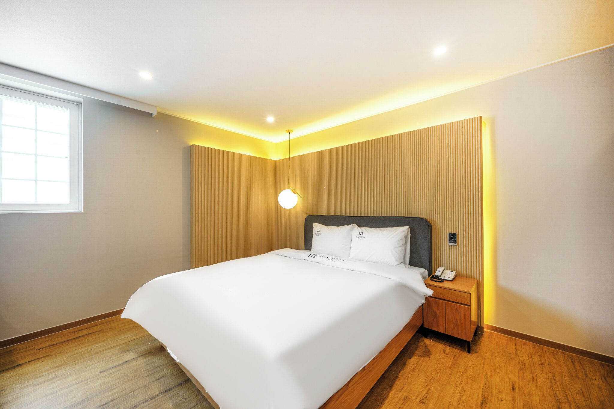 디럭스 더블룸, 시내 전망 | 고급 침구, 오리/거위털 이불, 메모리폼 침대, 각각 다른 스타일의 인테리어