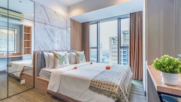Deluxe Apartment, 2 Bedrooms, Balcony, City View | 2 bedrooms