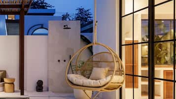 Villa Familiale, patio, vue piscine | Terrasse/Patio
