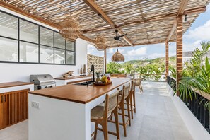 Vila Keluarga, 5 kamar tidur, kolam renang pribadi | Teras/patio