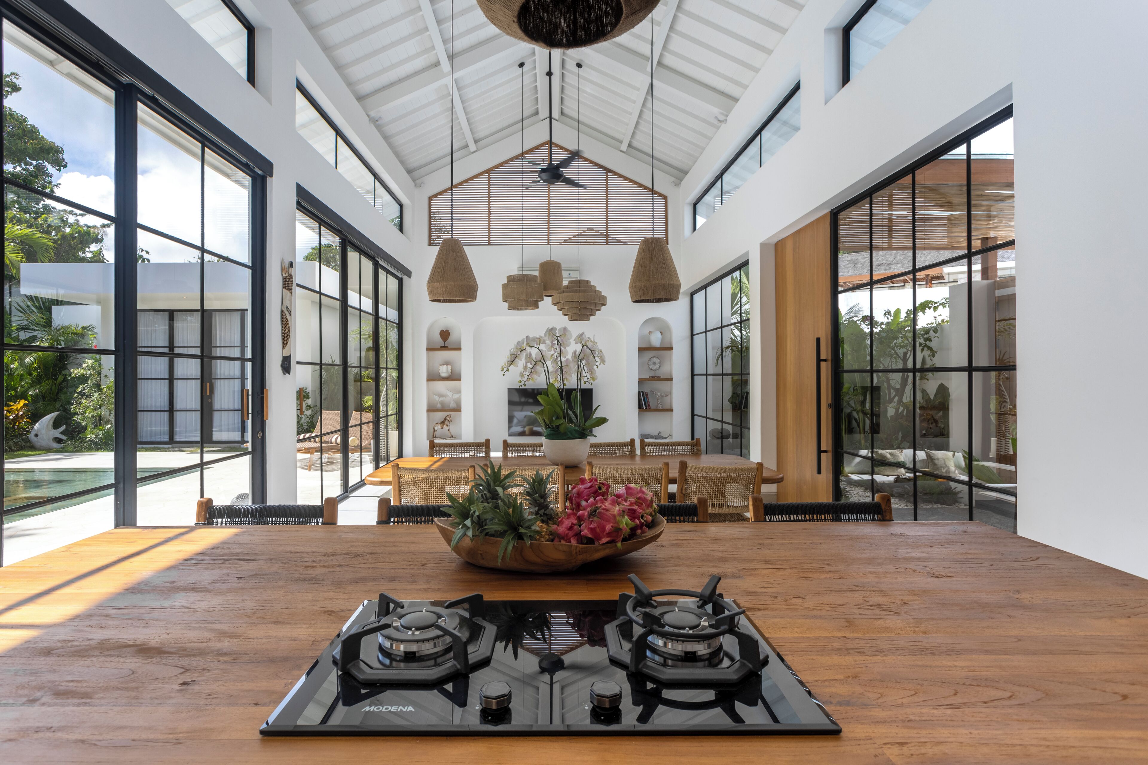 Vila família, 4 quartos, piscina particular | Cozinha privada | Chaleira elétrica, cadeirão de bebê