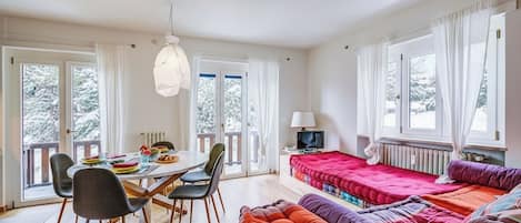Living and dining room
