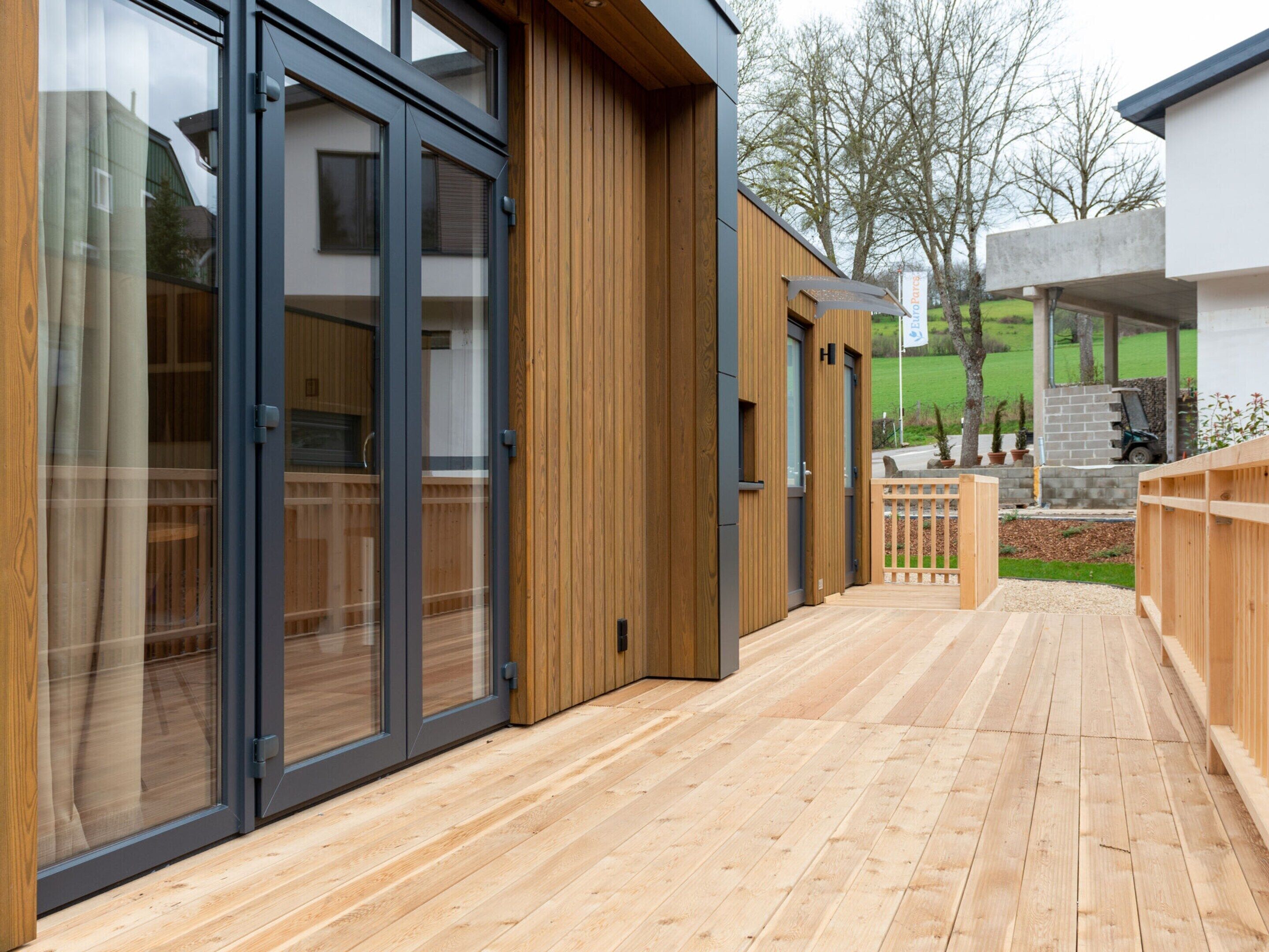 المنشأة من الخارج