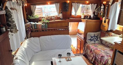 Unique Boat Experience in Marina Del Rey( 5 min from beach)