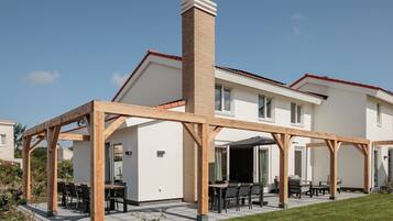 Villa | Outdoor dining