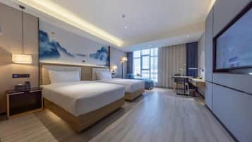 Elite Double Room | Free WiFi, bed sheets