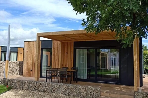 Chalet | Exterior - Nice Chalet With Terrace, 9 km From Maastricht (Berg en Terblijt)