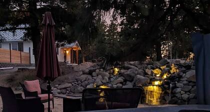 Spectacular peaceful out of town getaway only 5 miles from downtown Lake Chelan.